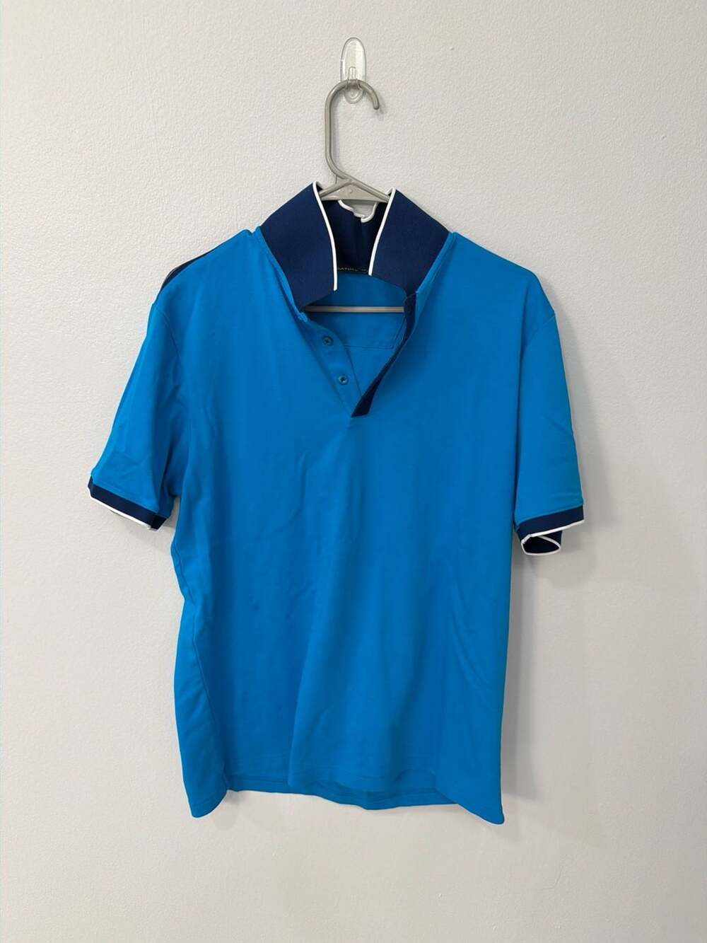 Bugatchi Men's Blue Performance 8-Way Stretch Polo Shirt with Tipped Collar